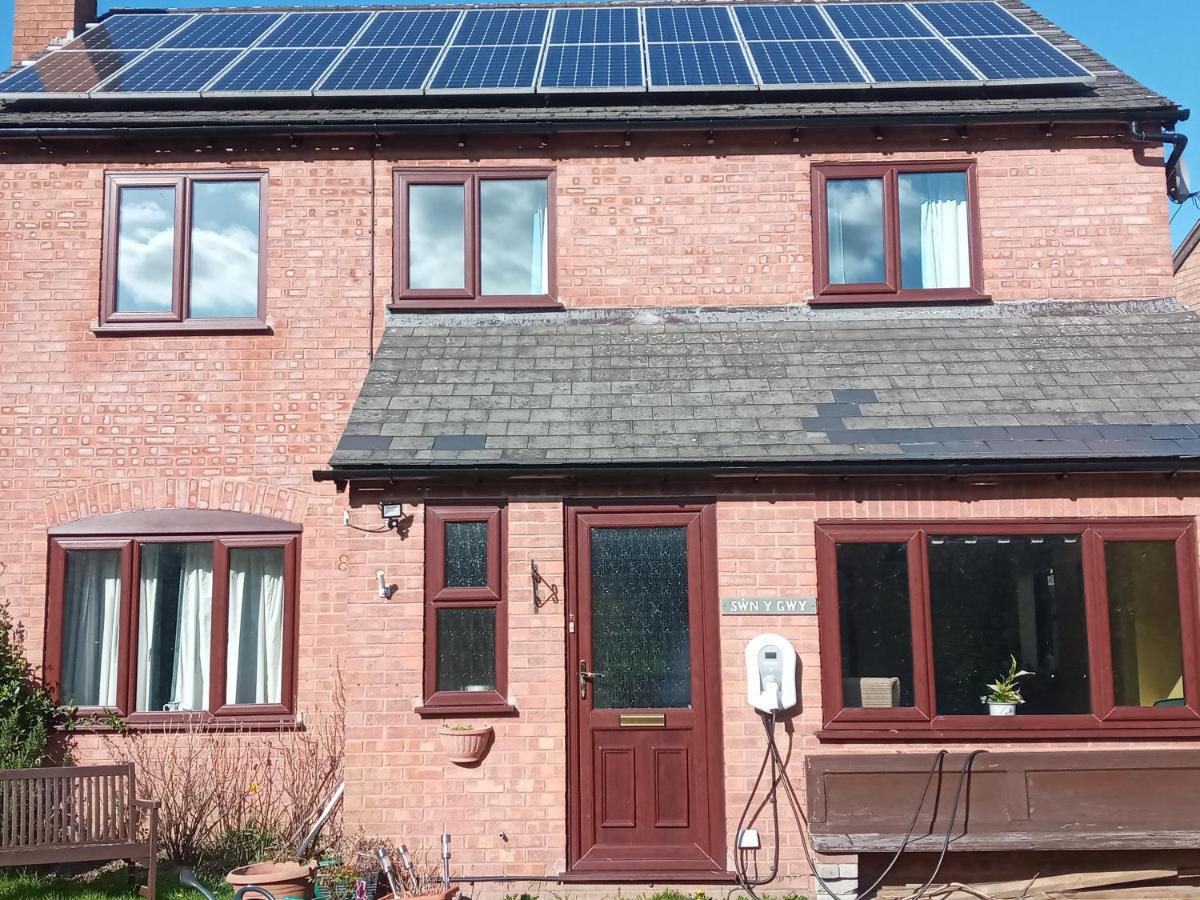 Swn Y Gwy ~ The Sound Of The Wye Apartamento Brecon Exterior foto